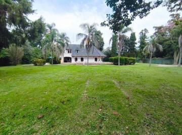 Quinta vacacional · 500m² · 5 Dormitorios · 2 Cocheras · Quinta en Tortuguitas 10 Ambientes. Permuta.