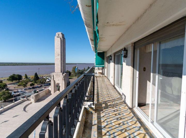 Departamento · 200m² · 5 Ambientes · 1 Cochera