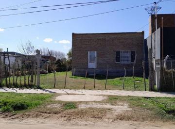 Casa · 140m² · 5 Ambientes · Casa en Venta con Gran Terreno San Jose del Rincon