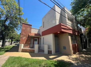 Casa · 163m² · 4 Ambientes · 1 Cochera · Casa y Departamento en Barrio Fomento 9 de Julio