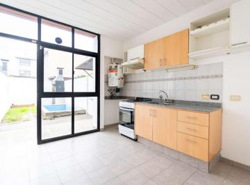 PH · 60m² · 3 Ambientes · 1 Cochera · Duplex 2 Dorm. con Jardin y Cochera en Venta