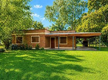 Casa · 65m² · 3 Ambientes · 2 Cocheras · Venta Casa de 3 Amb en Lomas Altas Chascomus