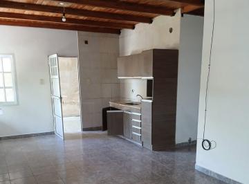 Casa · 76m² · 4 Ambientes · 3 Cocheras · Venta Casa 3 Dorm. a Pocos m. Ruta Cayastá