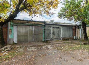 Casa · 95m² · 3 Ambientes · 1 Cochera · Casa a La Venta en Santa Fe