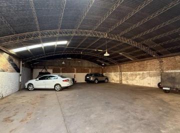 Bodega-Galpón · 240m² · Venta/ Galpon/ Cochera/ Av Bv Roca