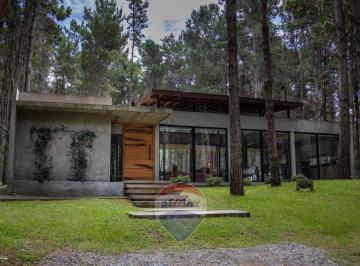 Casa · 133m² · 4 Ambientes · Casa Venta Villa Robles Barrio II Lote 253