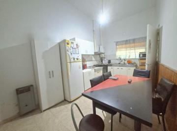 Casa · 158m² · 6 Ambientes · Venta Casa 2 Dormi + Dpto 2 Dorm, Alberdi Cordoba