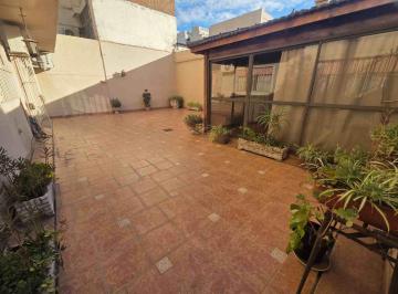 Departamento · 73m² · 4 Ambientes · 1 Cochera · V. Delparque Venta Depto 4 Amb C/ Coch/2 Patios/bau