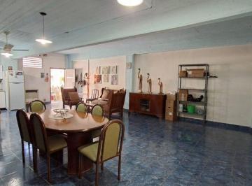PH · 94m² · 6 Ambientes · 2 Cocheras · Venta PH 6 Amb. C/ Coch. Entrada Independiente