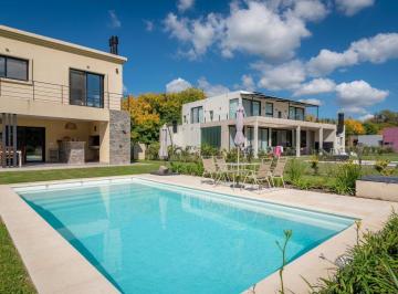 Casa · 161m² · 5 Ambientes · 4 Cocheras · Venta Casa 5 Amb Haras San Pablo Rodriguez
