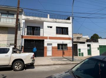 Bodega-Galpón · 403m² · Vta Galpón - Dpto 3amb - Coch - Patio/marmol 464_lanus