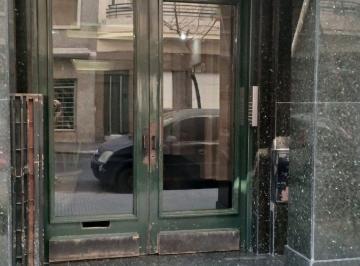 Oficina comercial · 51m² · Alquiler Comercial C/ Tres Oficinas Excelente Zona
