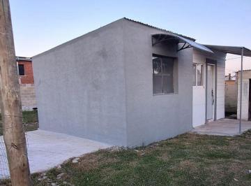 Casa · 55m² · 2 Ambientes · 1 Cochera · Alquiler Casa 1 Dormitorio y Cochera en Pando
