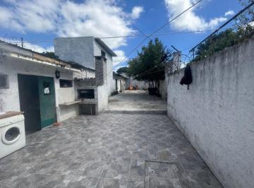 Casa · 200m² · 8 Ambientes · 1 Cochera · Venta Casa en Unión, 8 Dorm., Garaje