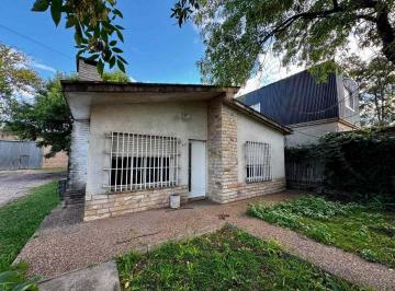 Casa · 275m² · 4 Ambientes · 1 Cochera · Galpon y Casa Venta en Pergamino