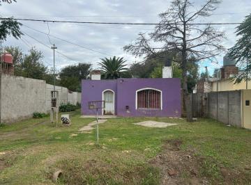 Casa · 85m² · 3 Ambientes · Casa 2 Dorm. - Amplio Terreno