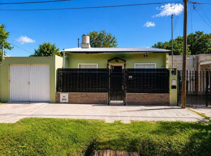 Casa · 77m² · 3 Ambientes · 1 Cochera