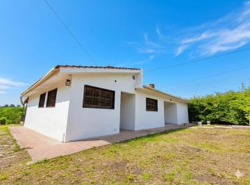Casa · 120m² · 5 Ambientes · 1 Cochera · Venta Hermosa Casa en Una Sola Planta Salsipuedes