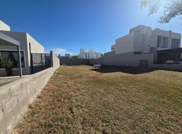 Terreno · 360m² · Venta Lote 360 en Docta Boulevard