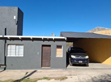 Casa · 124m² · 3 Ambientes · 1 Cochera · Venta Amplio Duplex 2dor Cuesta Colorada Apto Créd