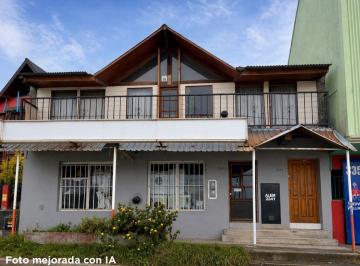 Casa · 256m² · 8 Ambientes · Venta Casa + Local + Dptos Ushuaia. Oportunidad!