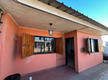 Casa · 68m² · 3 Ambientes · Vende Casa 3 Amb Cañuelas con Patio