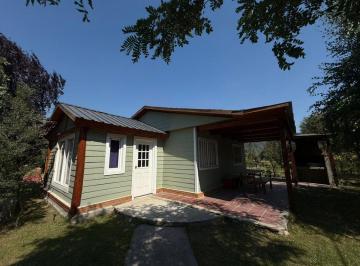 Casa · 200m² · 12 Ambientes · 1 Cochera · Complejo de Cabañas a m del Río Quenquentreu