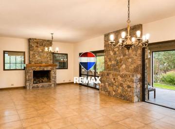 Casa · 274m² · 5 Ambientes · 1 Cochera · Venta Casa San Lorenzo Chico Pileta Climatizada