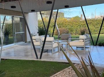 Casa de 6 ambientes, Cipolletti · Casa en Venta en Manzanar Millenium