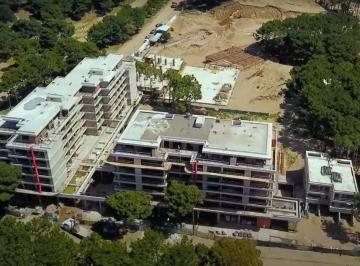Local comercial · 210m² · 1 Dormitorio · Departamento en Venta