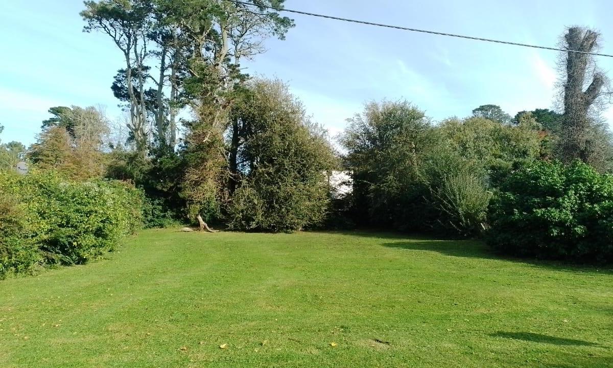 Hermoso lote en sierra de los padres, en calle tranquila