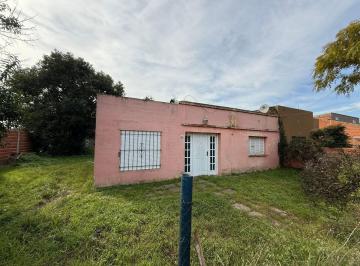 Casa de 2 ambientes, Ramallo · Casa a Reciclar, Amplio Lote, Ramallo
