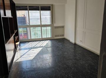 Departamento de 1 ambiente, Once · Alquiler 1 Ambiente Once Al Frente P. 3° Baño con Bañera Cocina 4 Hornallas y Horno a Gas Nueva