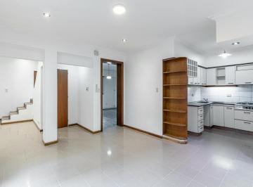 Casa · 69m² · 5 Ambientes · 1 Cochera · Casa de 5 Ambientes en Caseros Centro