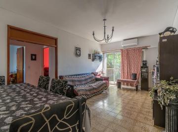 Departamento · 67m² · 3 Ambientes · Venta, Departamento de 3 Ambientes en Caseros