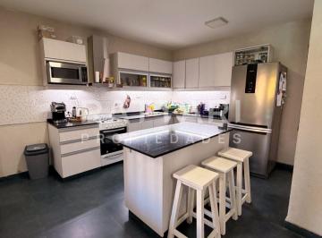 Casa de 3 ambientes, La Matanza · Venta Casa en Lote Propio 3 Ambientes con Piscina. Ramos Mejía