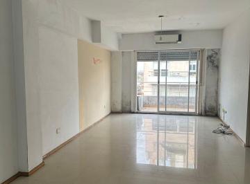 Departamento de 1 ambiente, Villa Pueyrredón · Alquiler Monoambiente Al Frente con Balcón - Apto Profesional