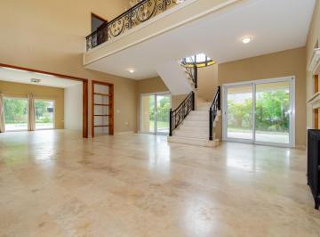 Casa · 260m² · 5 Ambientes · 2 Cocheras · Venta Casa 5 Ambientes en Dos Plantas, con Pileta y Quincho Cerrado en La Reserva Cardales