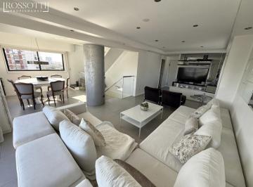 Departamento · 168m² · 6 Ambientes · 2 Cocheras · Excelente Piso en Triplex de 5 Ambientes