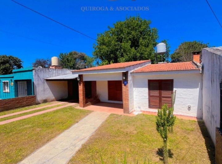 Casa · 120m² · 2 Ambientes · 3 Cocheras