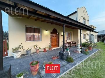 Casa · 250m² · 4 Ambientes · 2 Cocheras · Casa en Venta en Canning, Fincas Golf San Vicente