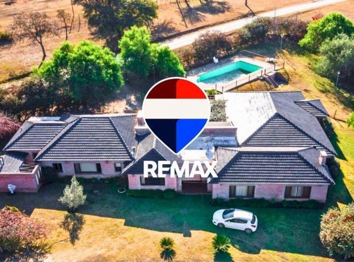 Casa · 501m² · 8 Ambientes · 3 Cocheras