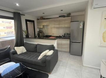 Departamento · 50m² · 2 Ambientes · 1 Cochera · Depto.2 Amb. Balcon, Coch. Laundry, Quincho. Florida