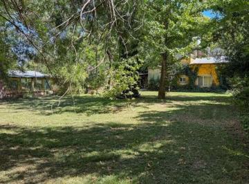 Quinta vacacional · 220m² · 3 Dormitorios · Casa Quinta en Venta 5 Ambientes Olavarria