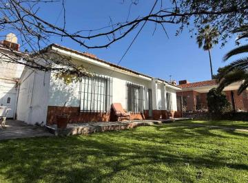 Casa · 350m² · 12 Ambientes · 3 Cocheras · Venta Casa + Dto + Deposito B° Villa Jardin Reyes
