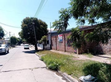 Terreno · 381m² · Lote con Construción a Terminar, Gran Ubicación