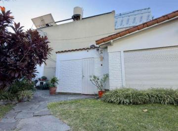 Casa · 102m² · 4 Ambientes · 1 Cochera · Casa 3 Ambientes Venta Lomas de Zamora