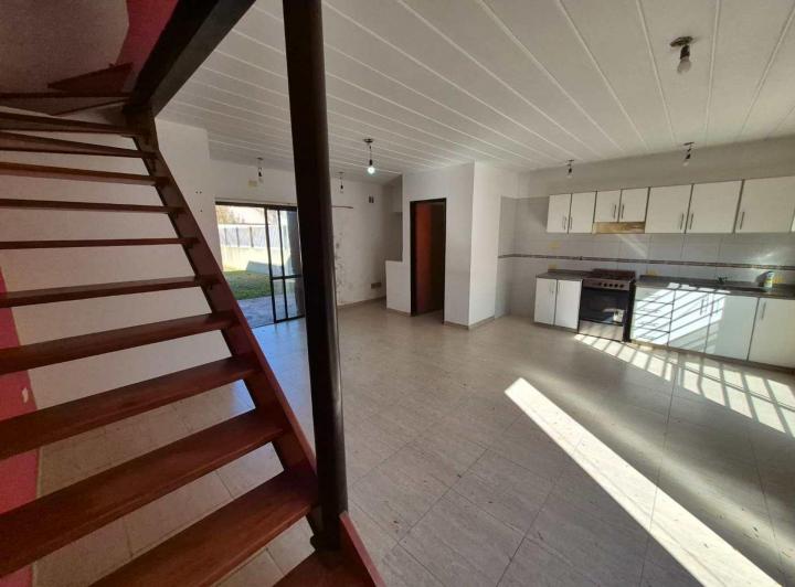 PH · 215m² · 10 Ambientes · 3 Cocheras