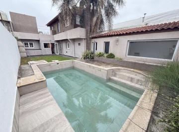 Casa · 199m² · 7 Ambientes · 2 Cocheras · Venta Casa 3 Dorm Alta Cordoba Apta Cred