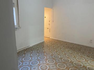 Departamento · 32m² · 2 Ambientes · Venta Departamento 2 Amb. Flores Apto Credito